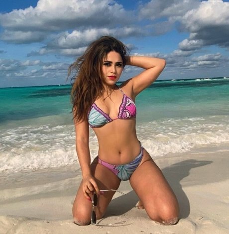 playgirlcarli18 actriz desnuda recopilación