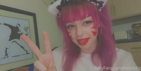 ston3dlg actriz xxx imágenes