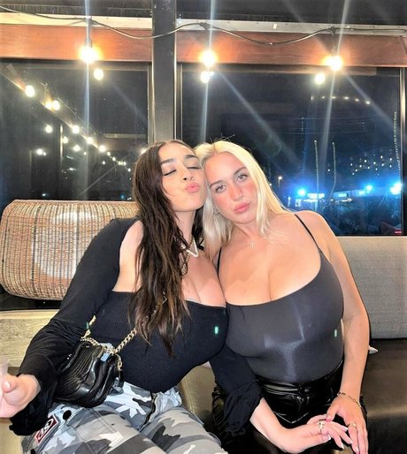 Holly Youpa Image de profil