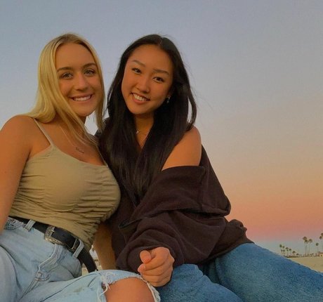 Holly Youpa star du porno de haute qualité archive