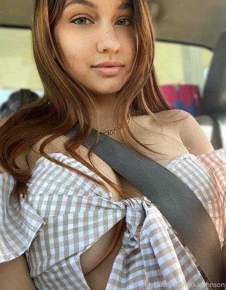 erikajohnson star hot photo