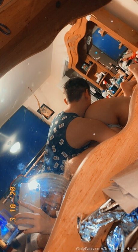 freebaddieebabe actrice artistique galeries