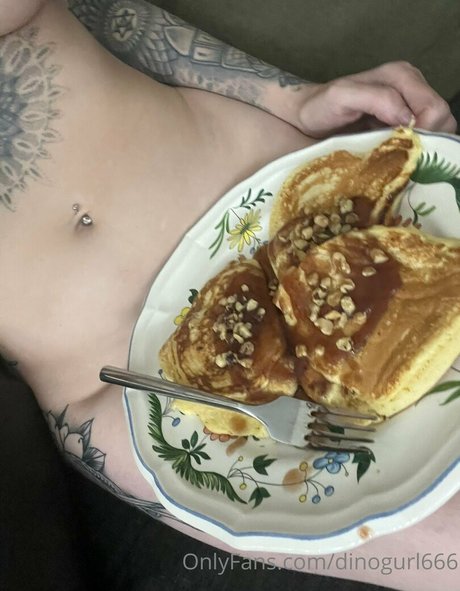 dinogurl666 estrella adulta galería