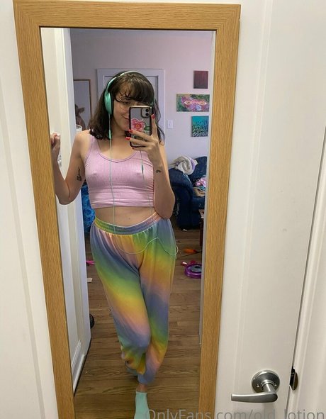 old lotion modèle chaud image