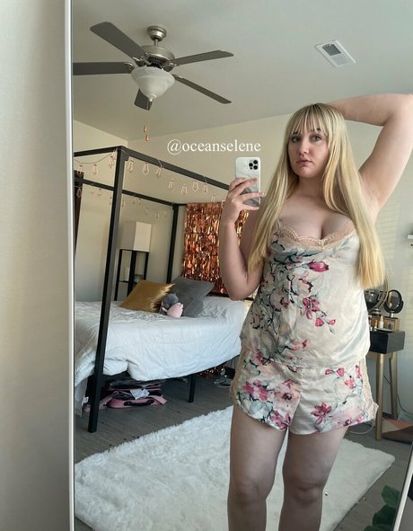 thatkinkything bonita estrella foto