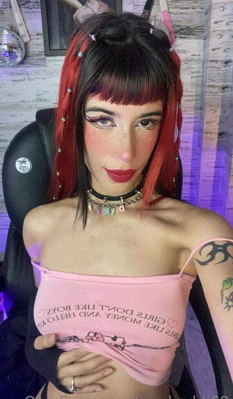 lizzybaddi69 pretty star pic