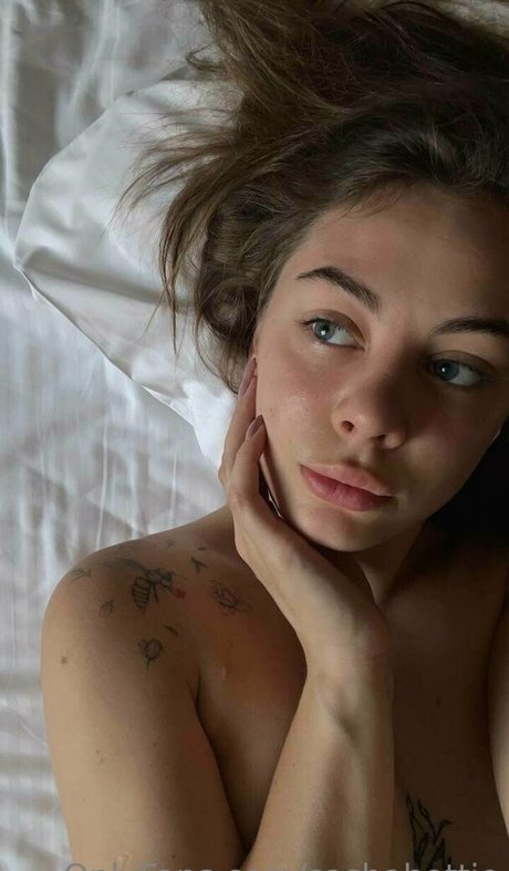 sashahottie art model pics