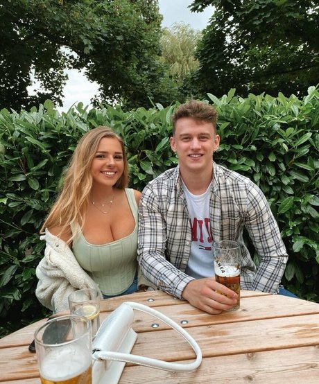 Chloe Ilsley hermosa estrella foto