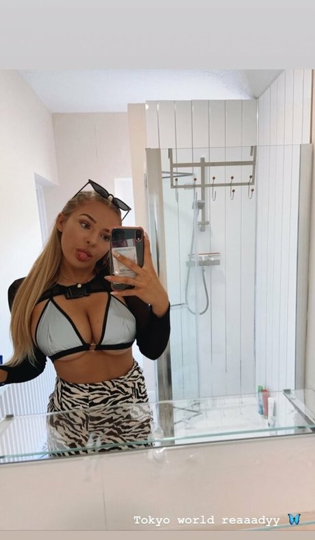 Chloe Ilsley étoile magnifique images