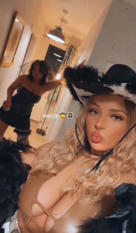 Chloe Ilsley linda estrella galerías