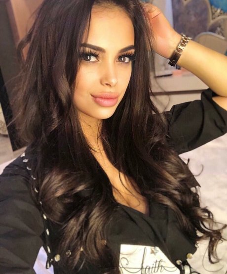 Maya Bulgarien modelo perfecto imagen