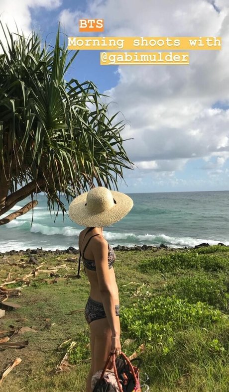 Isabelle Cornish xxx étoile photos