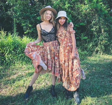 Isabelle Cornish Image de profil