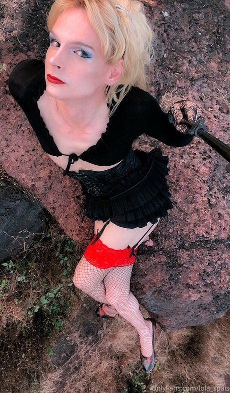 lola spais modèles nus collection