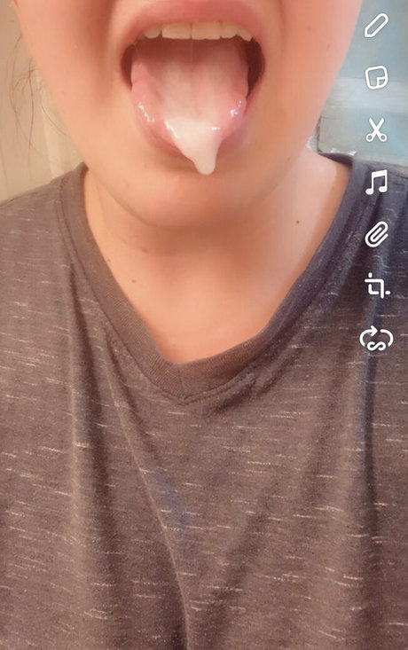 mz 34h actrice xxx archive