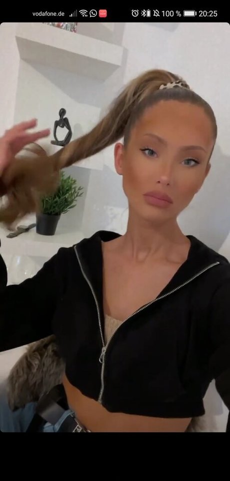 Olgaptko_ modèle adulte image