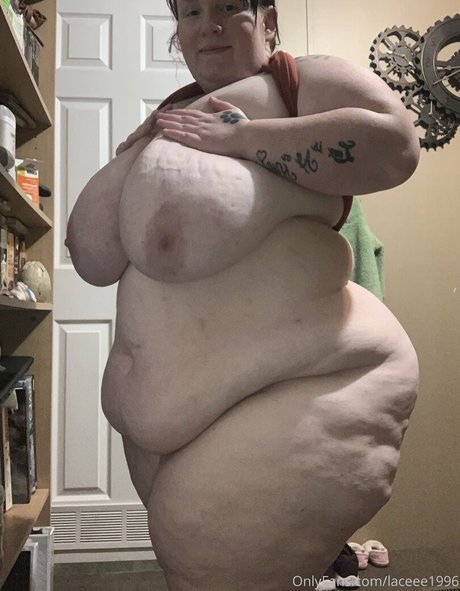 laceee1996 estrella del sexo imágenes