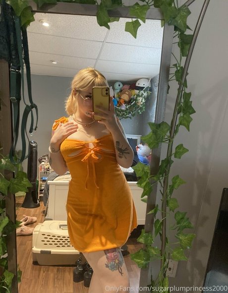 getmeoffpls adult model img