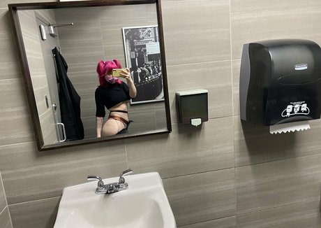 getmeoffpls beautiful pornstar images