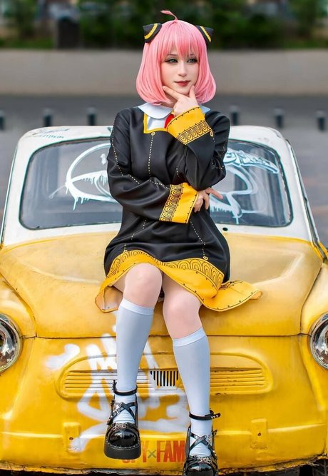 Anayami hermosa estrella fotos