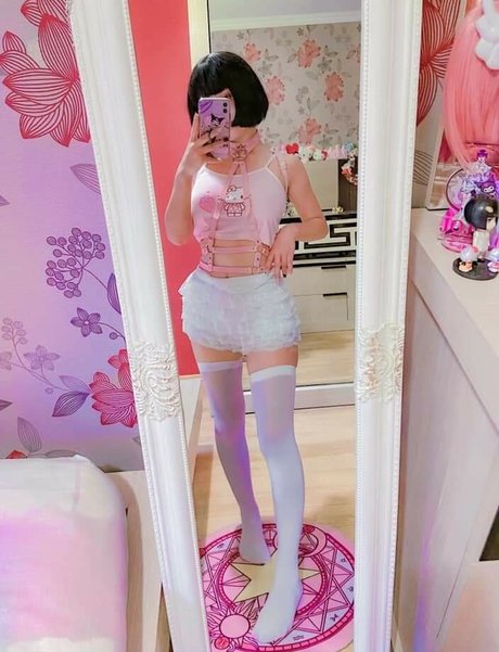 Anayami estrella porno en alta definición foto