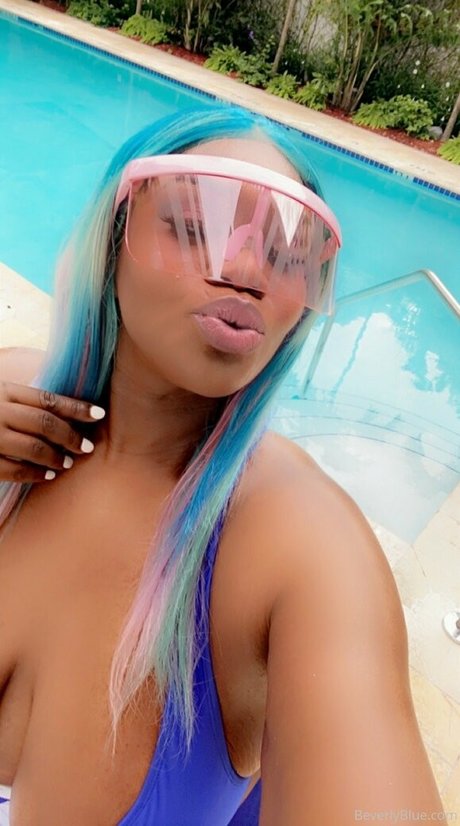 beverlyblue3x sexo estrella imagen