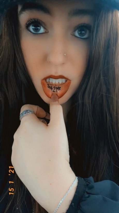 yourfavbustybrat meilleur modèle img