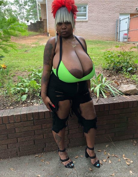 famousstarkmarie modelo porno imagen