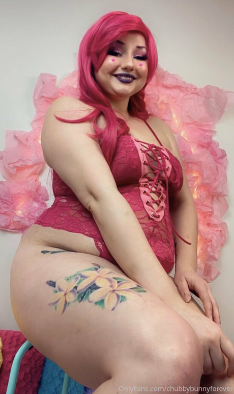chubbybunnyforever nudes actress pic