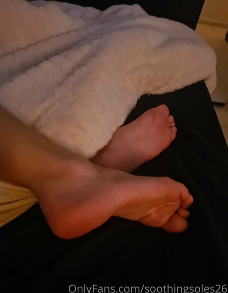 soothingsoles26 naked pornstar img