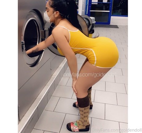 Mamá sexy onlyfans arriba gratis fotos