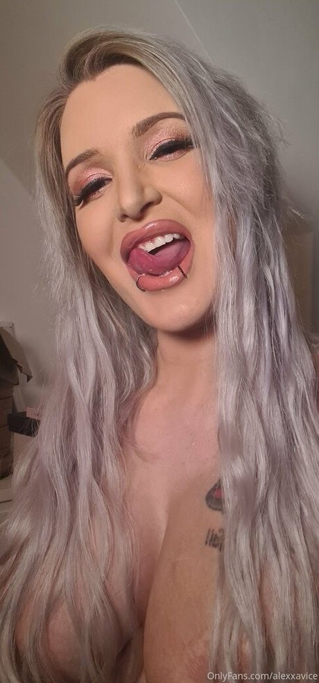 alexxavice bonita estrella porno fotos