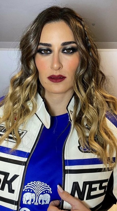 Amina Khalil actriz de alta calidad recopilación