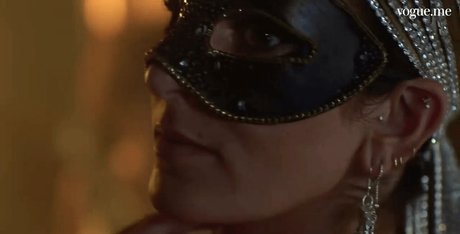 Amina Khalil arte modelo imagen