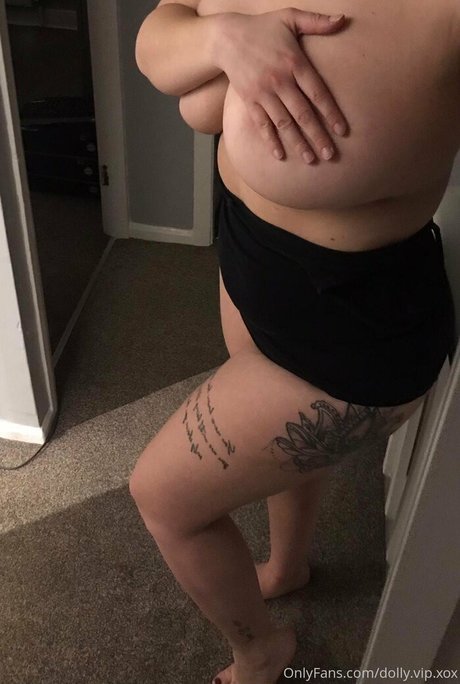 itsdollyxxx modèle archive