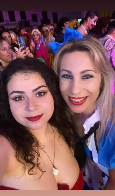 sabrinacadete98 pretty pornstar pics