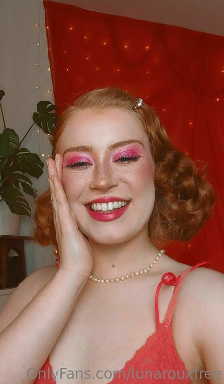 lunarouxfree estrella caliente imagen