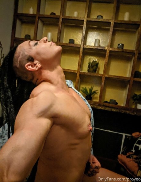 Angela Yeo desnudos de modelos foto