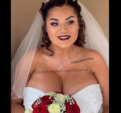 lolaceline modelo atractivo imágenes