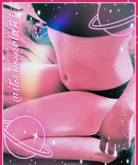 itscasssiebxtch actrice chaude image