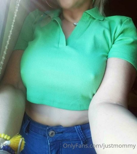 fantasymommy modelo desnudo archivo