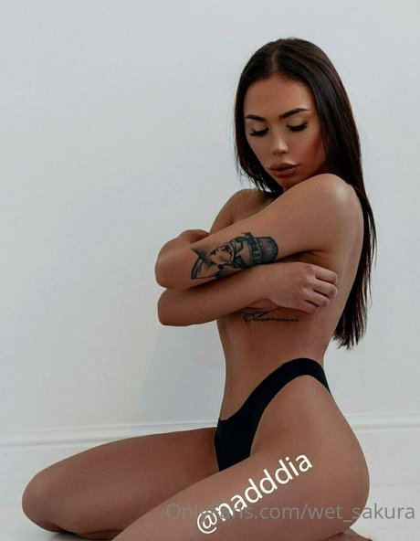 wet sakura pretty model images