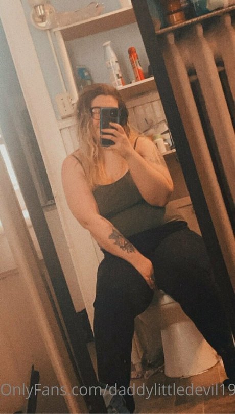 daddylittledevil1997 star sexy pic