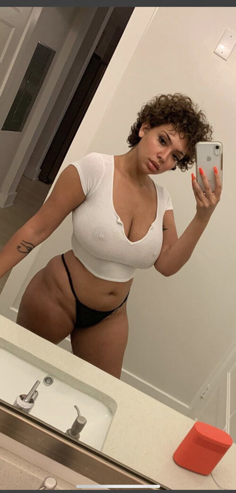 Annamariesarai actriz de desnudos galería