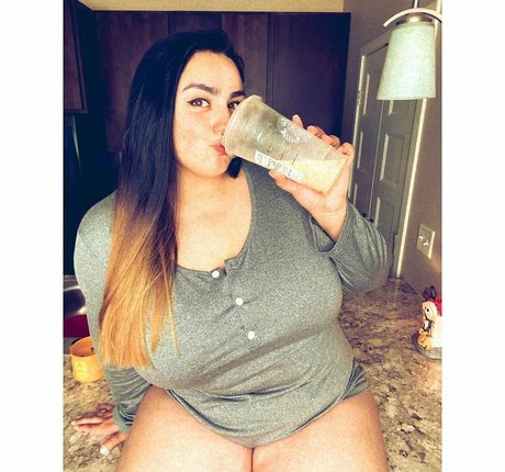 Jazminealeahh nus star du porno image