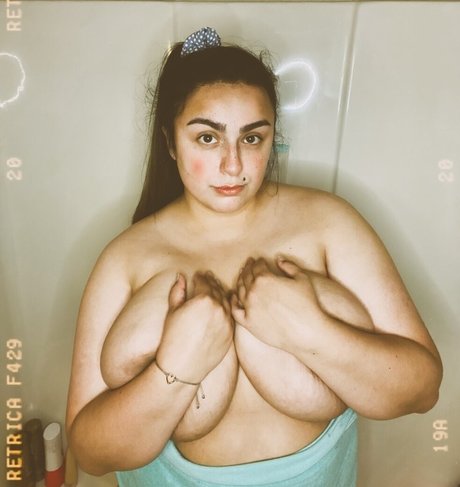 Jazminealeahh estrella del arte fotos