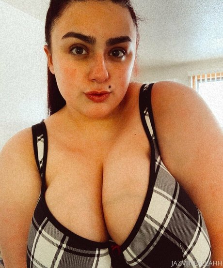 Jazminealeahh estrella desnuda archivo