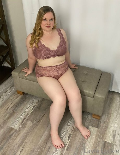 laylaluckie24 actriz imágenes