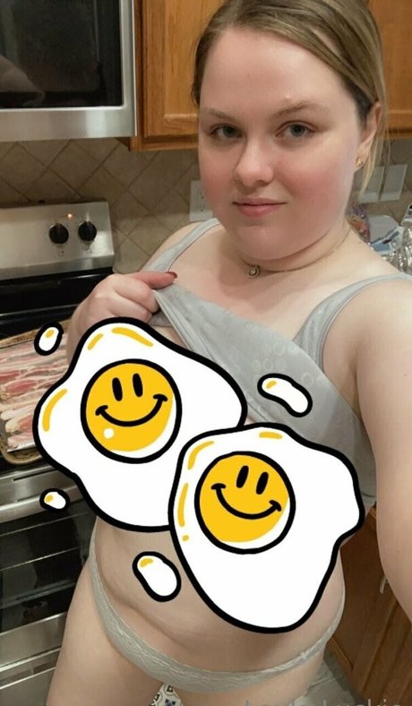 laylaluckie24 actrice porno images