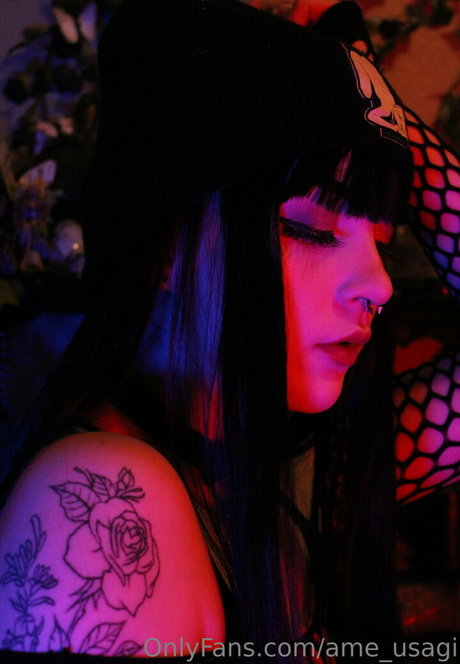 ame usagi estrella adulta imágenes